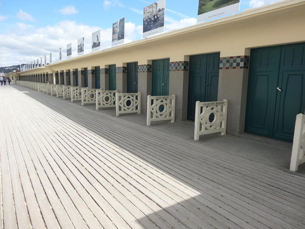 L'Ideal 112 - 85M2, 2 Chambres, Parking & Cabine De Plage دوفييل المظهر الخارجي الصورة